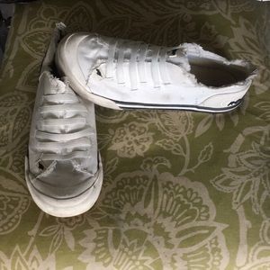 Rocket Dog White Slip Ons Size 8.5 Men’s